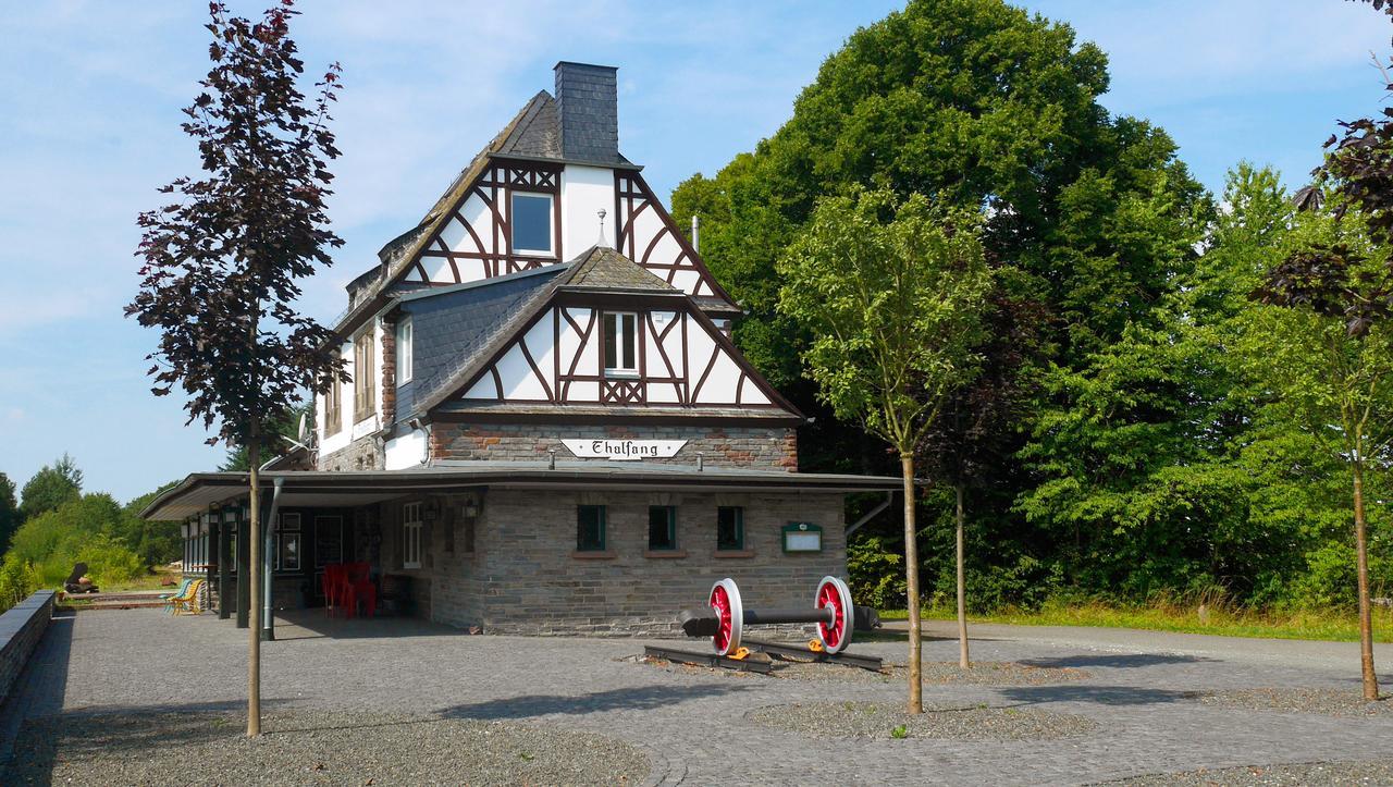 Bahnhof Thalfang Hotel Exterior photo